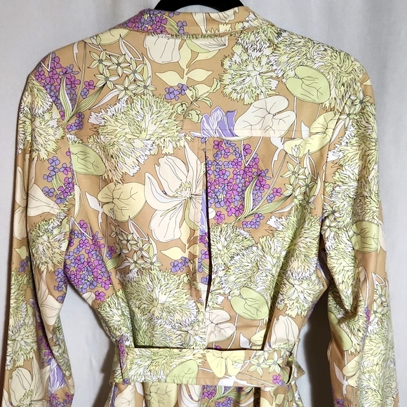 Mossimo Women's Floral Mid Length Full Zip Jacket  Large EUC!! - Picture 5 of 10